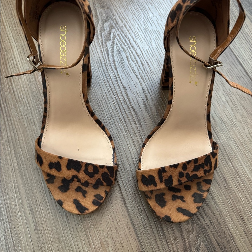 Shoe Dazzle Brown Leopard Heels